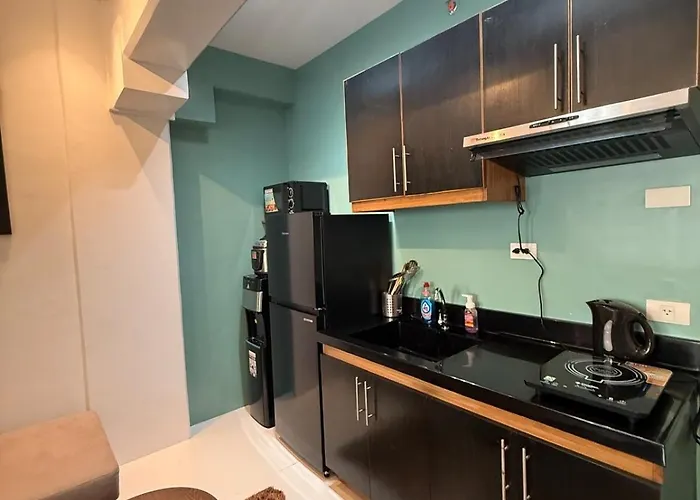 Unit With Balcony In Cebu Apartment *